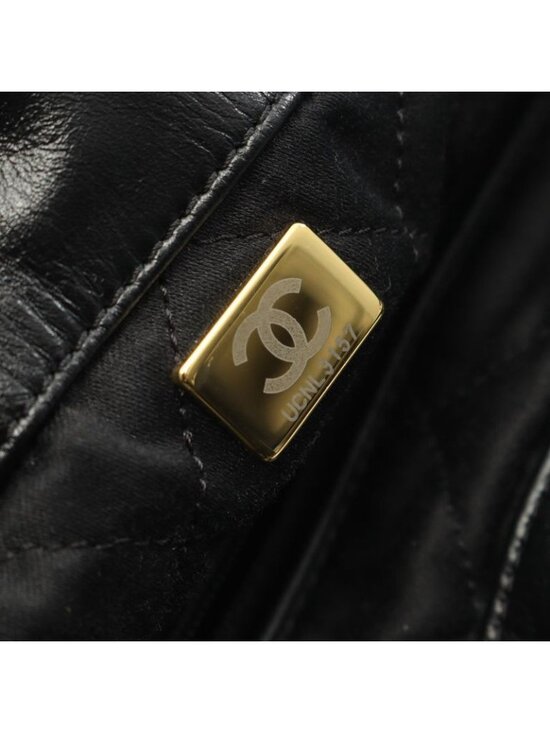 Chanel Rucksack Sac Backpack 22 Small Black Leather Chanel 22 Quilted main image 5